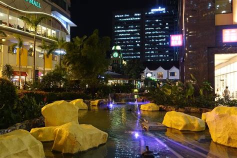 THE 10 CLOSEST Hotels to Eastwood Mall, Quezon City.